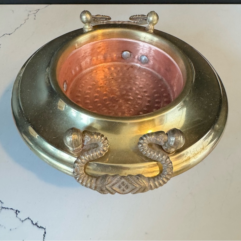 Vintage Footed Brazier Brass and Hammered Copper - Picture 3 of 5